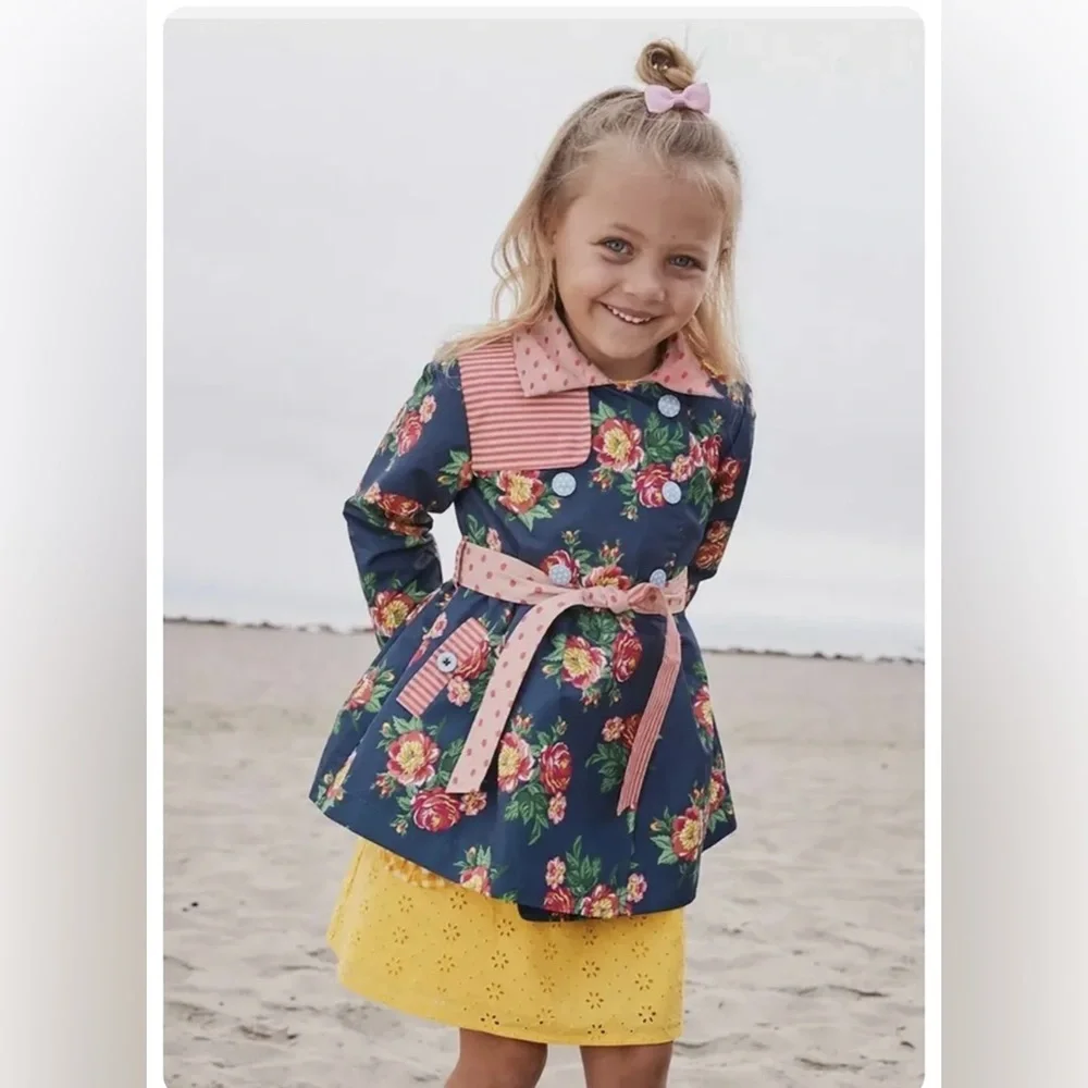 Matilda Jane raincoat. Size 4. Brilliant Daydream Down Came the Raincoat style